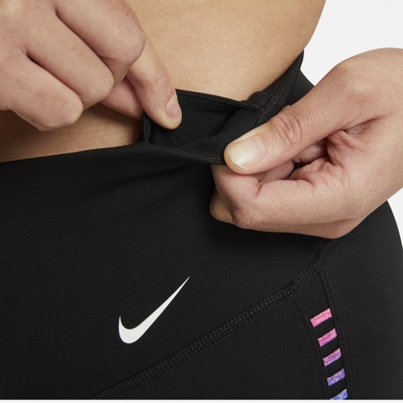 Nike Women’s tights Pants - Picture 3 of 4